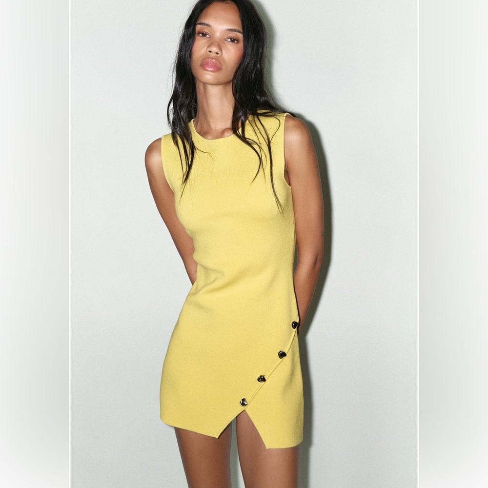 Zara IRREGULAR BUTTON KNIT DRESS